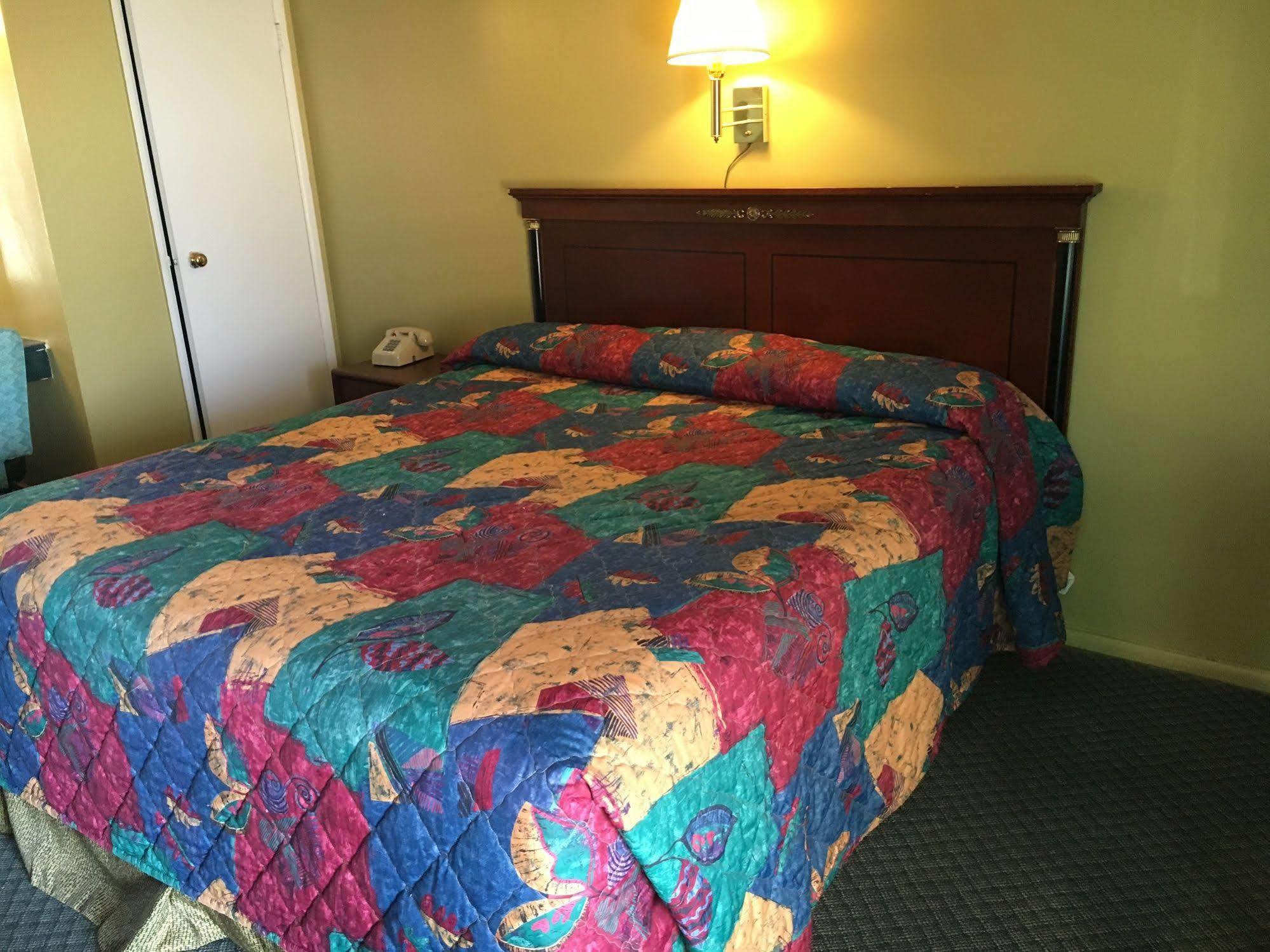 Travel Inn Motel Michigan City Bagian luar foto