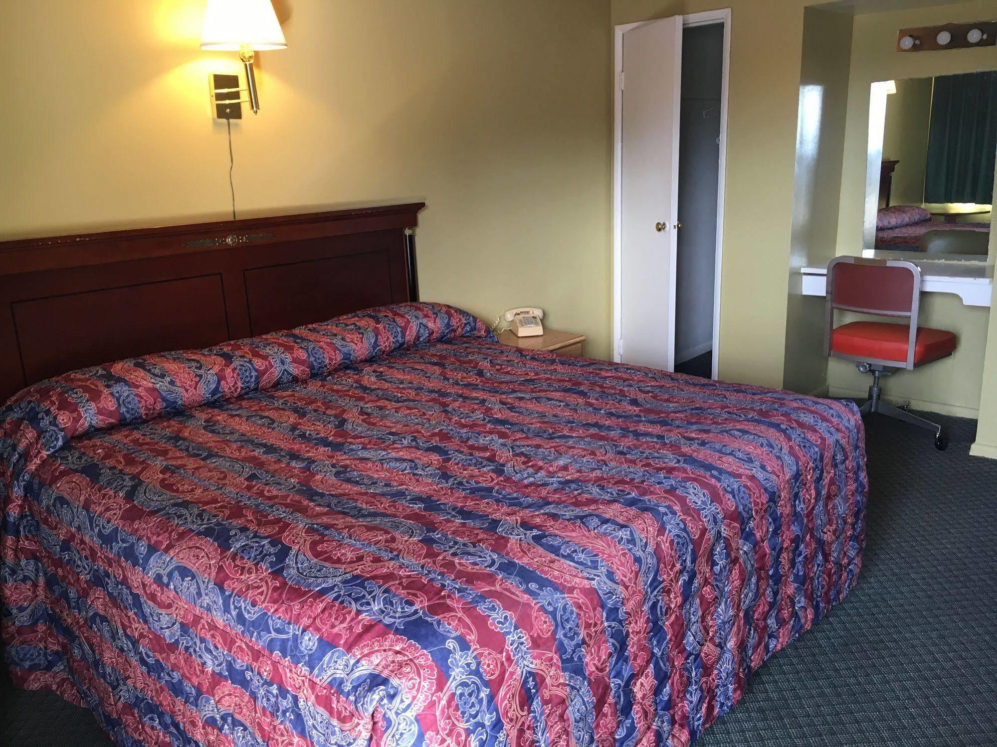 Travel Inn Motel Michigan City Bagian luar foto